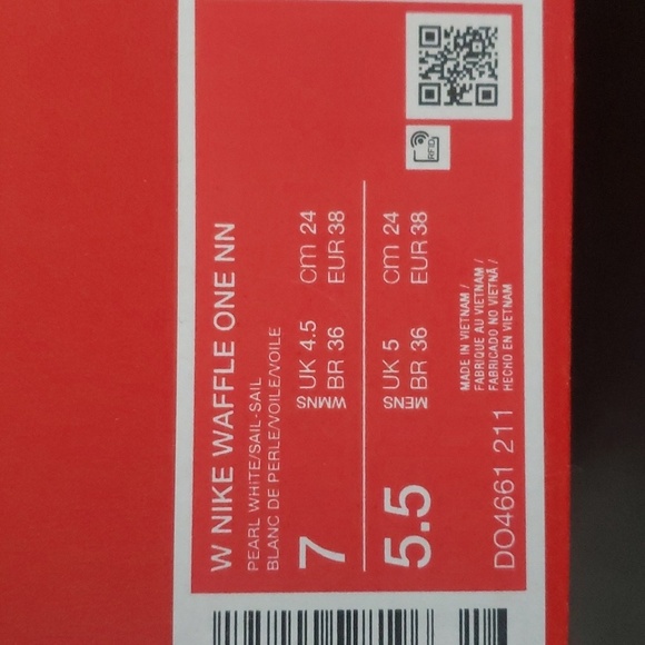 New Nike Waffle One Womens Sneakers Size 7 Beige Outdoor Faux Fur Neutral Casual - Picture 9 of 9